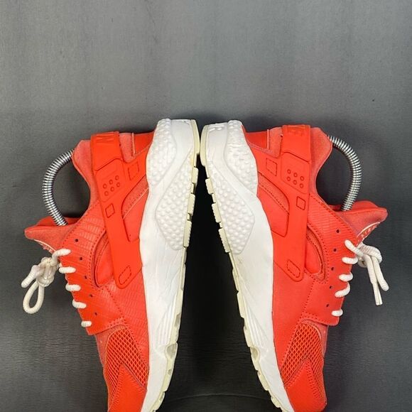Nike Women's Air Huarache Run SE Rush Coral sneaker shoe size 8.5 - Picture 6 of 8